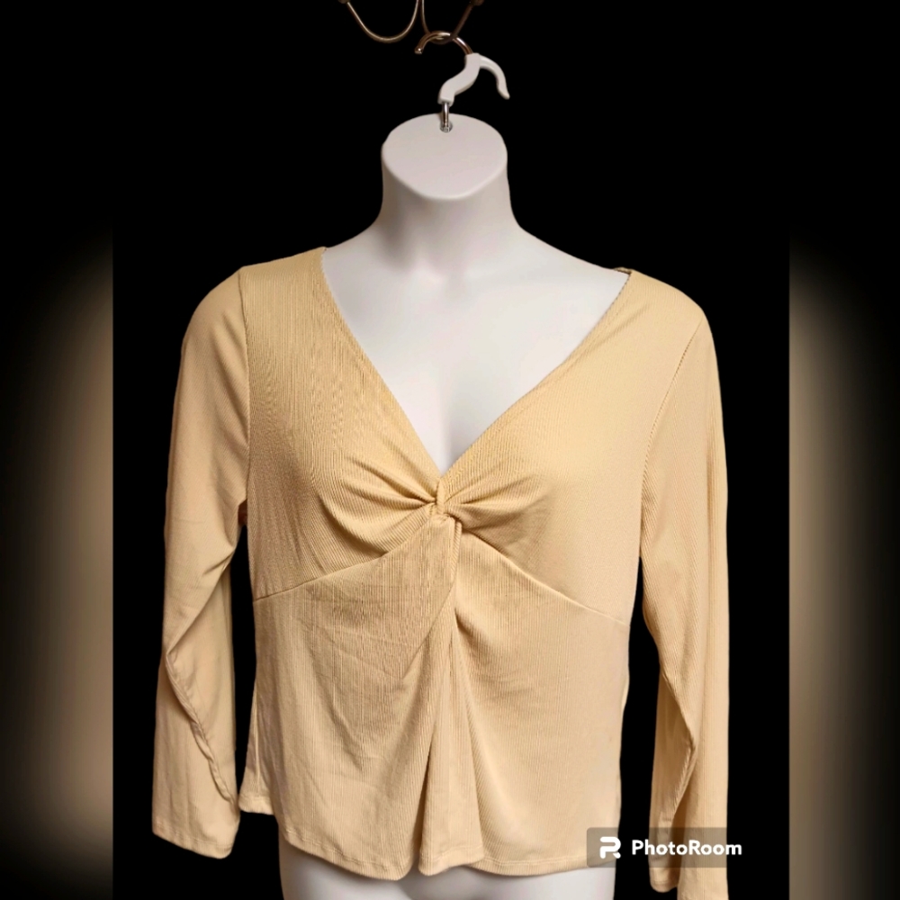 Hippie Rose Long Sleeve Top Nwt